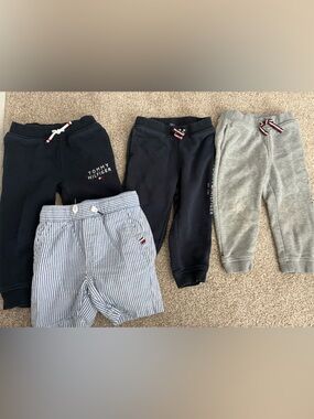 Tommy Hilfiger Kids Navy, Gray & Blue Seer Sucker shorts